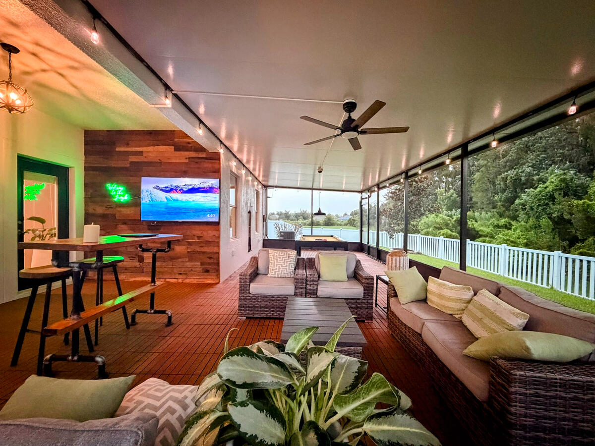 Outdoor entertainment Outdoor entertainment